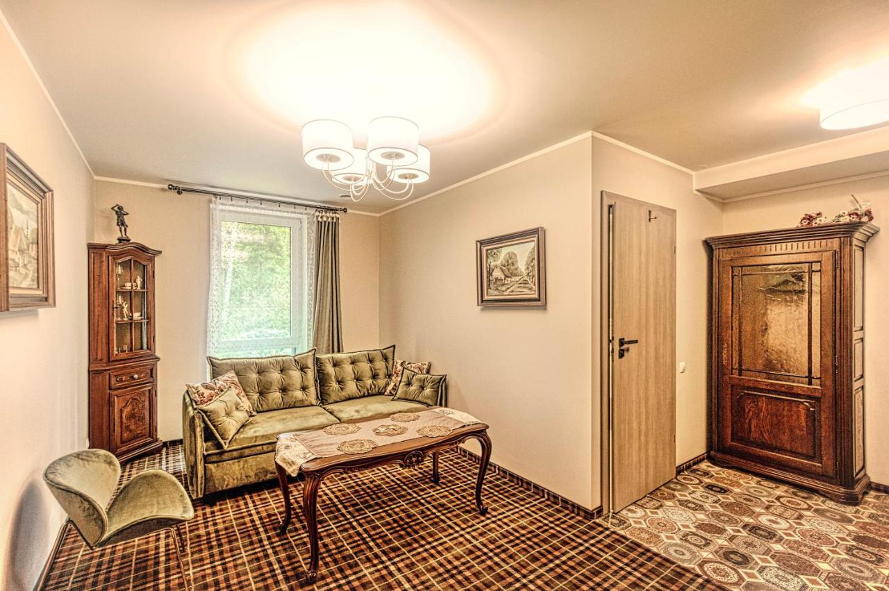 Vilhelmhaus Hotell Dėdeliškės Exteriör bild